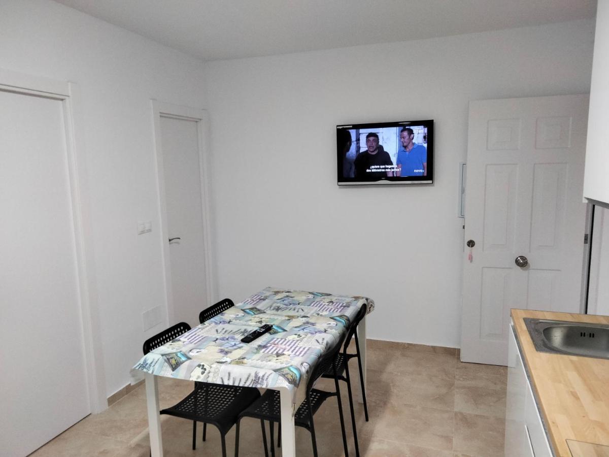 Apartamentos Playa Holidays Малага Экстерьер фото